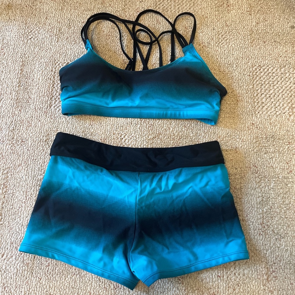 Swim set, only worn once!